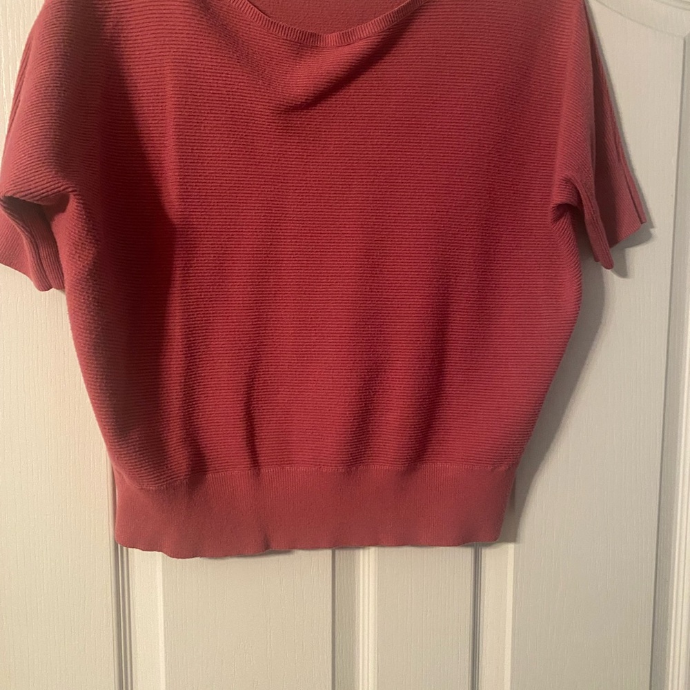 Dark Pink Short Sleeve Knit Top